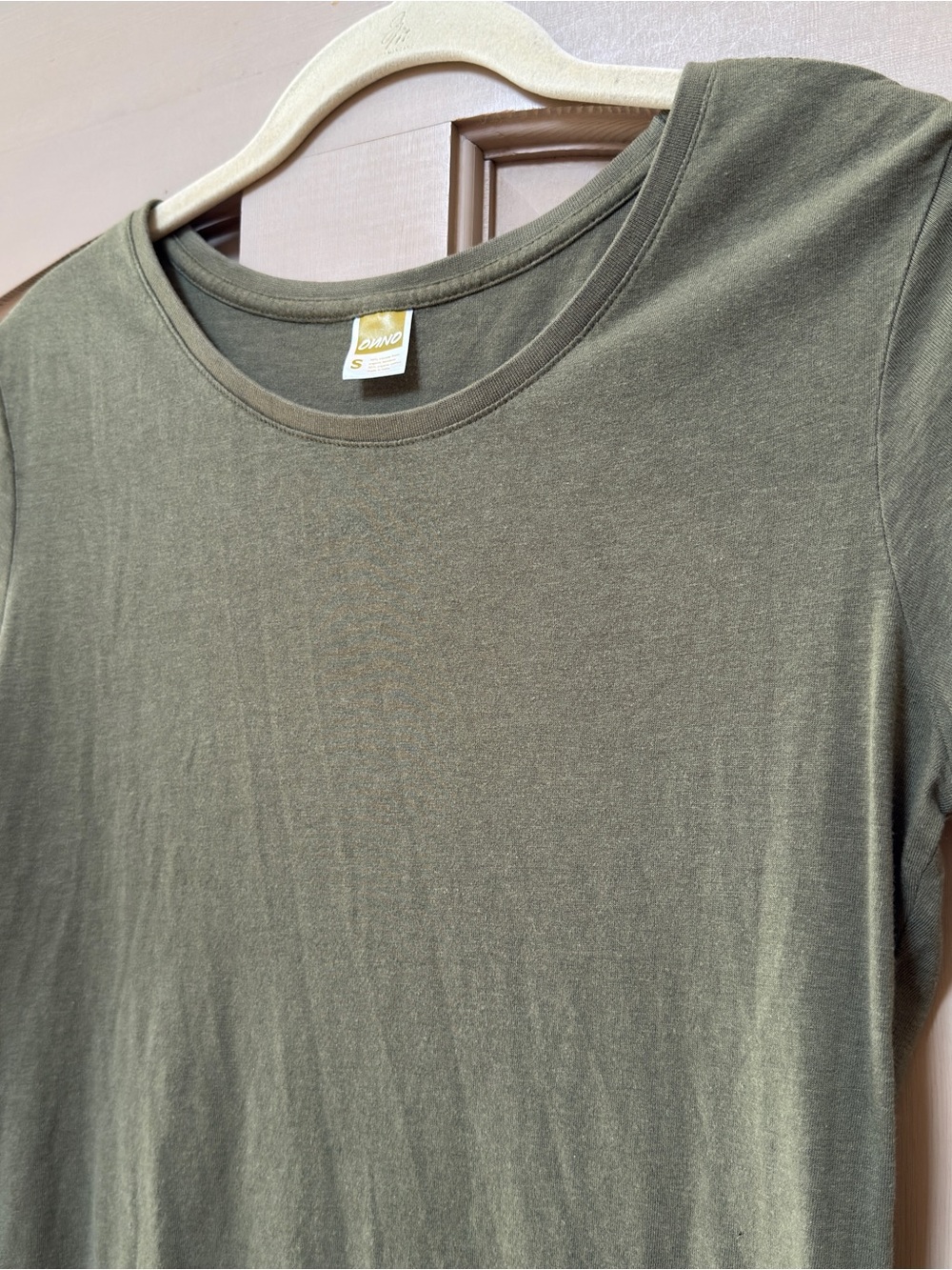 ONNO Olive Green Bamboo Crewneck T-Shirt Size Small - Picture 2 of 4